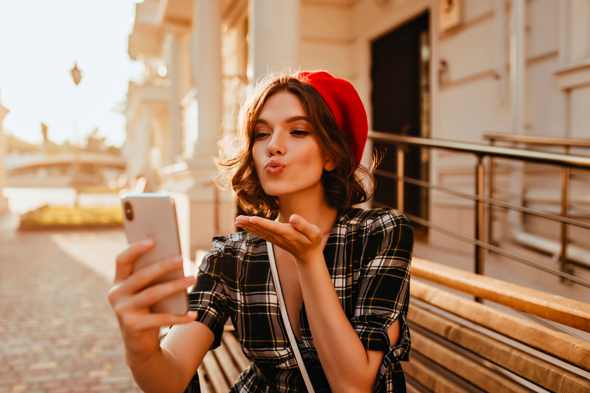 domaine internet .FR bureau enregistrement AFNIC ABSOMOD